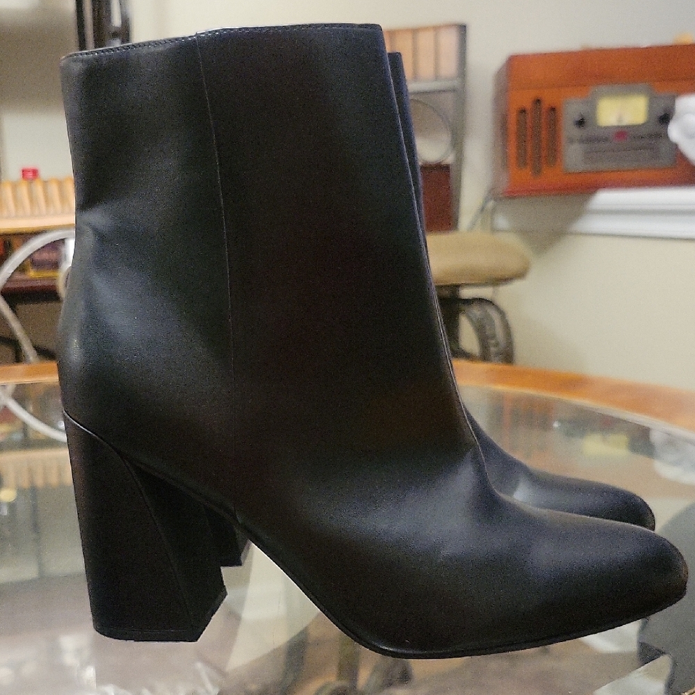 Nine West Sleek Black Ankle Booties